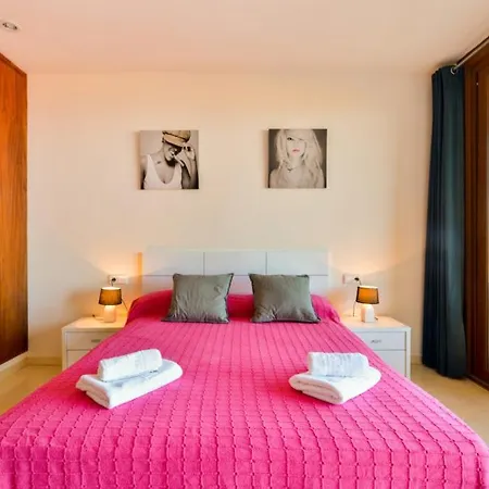 بيت ضيافة Gemini Bossa Palace *